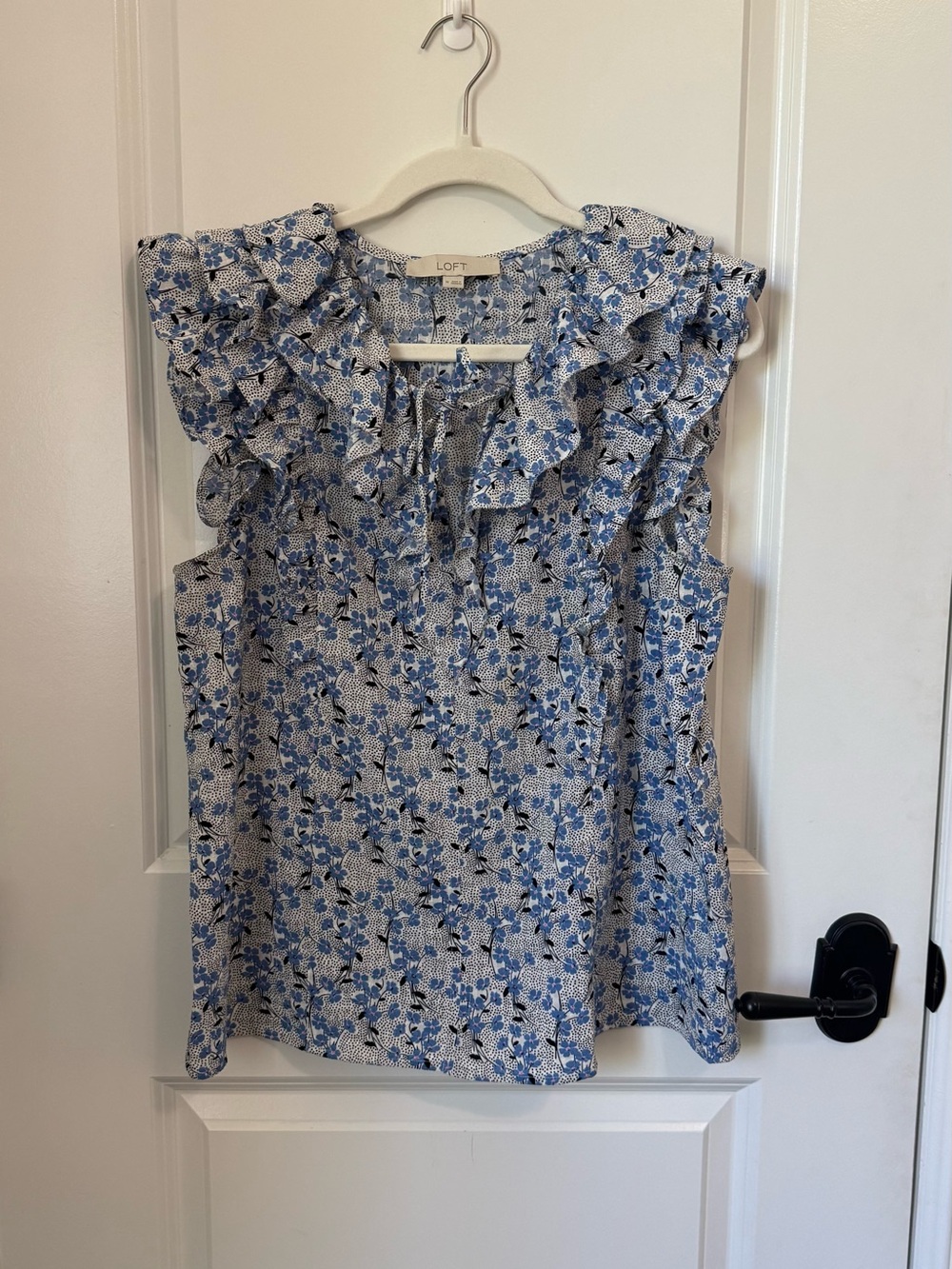 LOFT Blue and White Floral Ruffle Tie-Front Sleeveless Top
